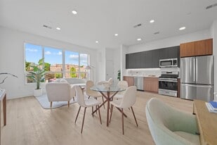 17 AVENUE E in Bayonne, NJ - Building Photo