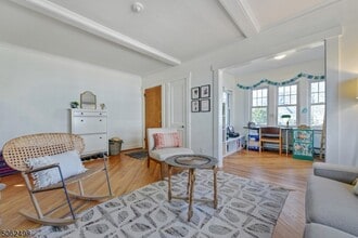 42 Brookfield Rd in Montclair, NJ - Building Photo - Building Photo