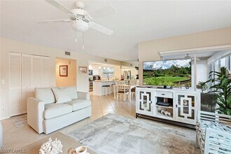 84 Georgetown Blvd in Naples, FL - Foto de edificio - Building Photo