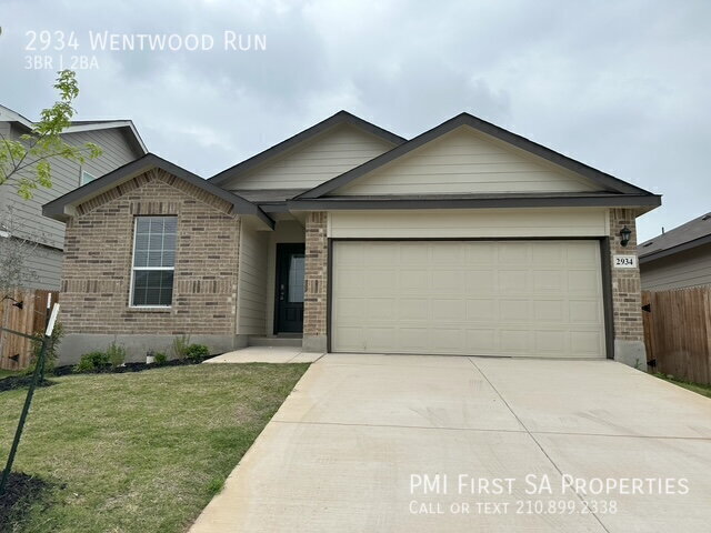 2934 Wentwood Run in San Antonio, TX - Foto de edificio