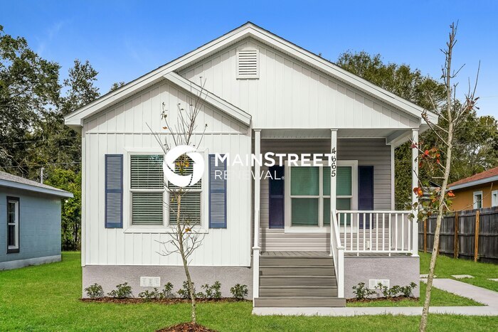 4665 Queensboro Ave S in St. Petersburg, FL - Foto de edificio