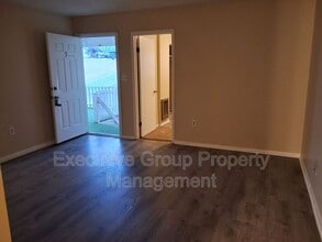 1190 Lois Ln in Radcliff, KY - Building Photo - Building Photo