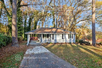 2513 Riggs Dr in East Point, GA - Building Photo - Building Photo