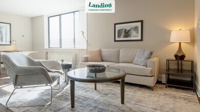1515 Richmond Hwy-Unit -1624.728077 in Arlington, VA - Foto de edificio - Building Photo
