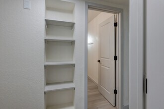 1149 Victor St in Aurora, CO - Foto de edificio - Building Photo