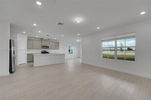 1687 Hoot Owl Holw in Loxahatchee, FL - Building Photo