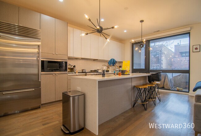 1020 N Marshfield Ave in Chicago, IL - Building Photo - Building Photo