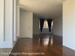 337 S Elm Dr in Beverly Hills, CA - Building Photo - Building Photo