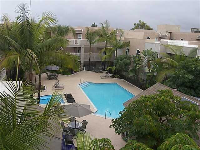 5252 Orange Ave in San Diego, CA - Building Photo