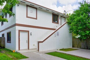 1489 NW 59th St in Miami, FL - Building Photo