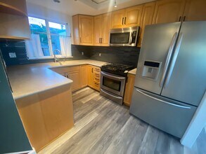 909 Fassler Ave in Pacifica, CA - Building Photo - Building Photo