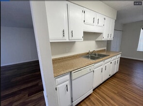 9149 Cedarpark Ln, Unit B in Knoxville, TN - Building Photo - Building Photo