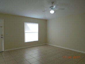2823 India Palm Dr in Edgewater, FL - Building Photo - Building Photo