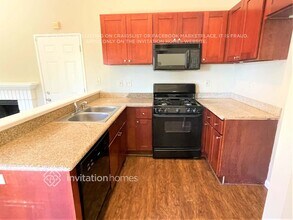 1812 Johnson Dr in Antioch, CA - Foto de edificio - Building Photo