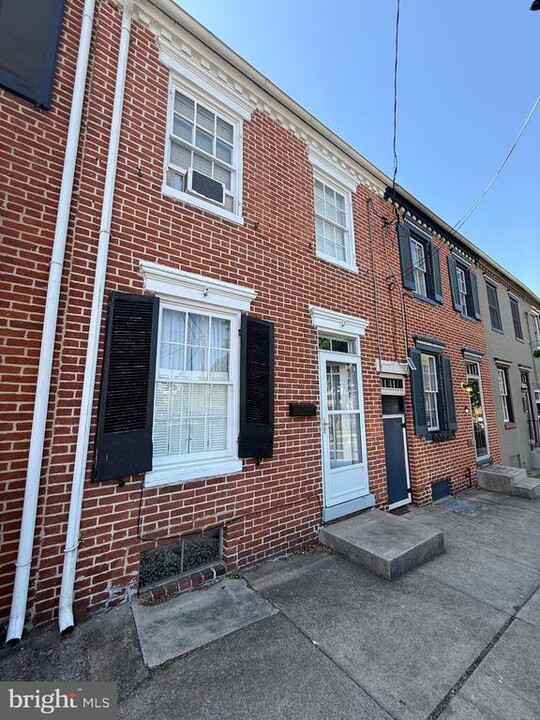427 S Market St in Frederick, MD - Foto de edificio
