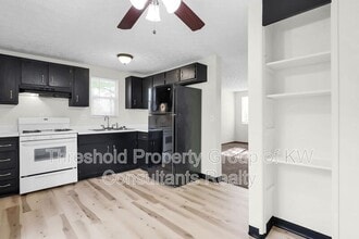 3490 Clarkston Ave in Columbus, OH - Building Photo - Building Photo