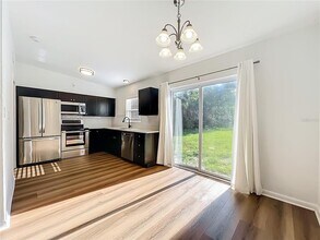 2001 Conway Gardens Rd in Orlando, FL - Building Photo - Building Photo