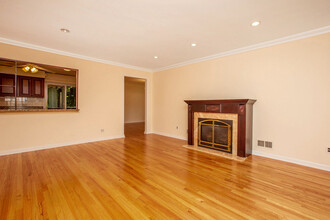 14 Ridge Rd in Cresskill, NJ - Building Photo - Building Photo