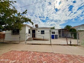 418 S Estrella St in El Paso, TX - Building Photo