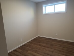 17816 73 St NW in Edmonton, AB - Building Photo - Building Photo