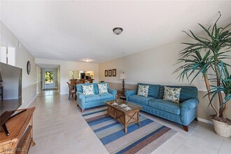 1290 Yesica Ann Cir in Naples, FL - Building Photo - Building Photo