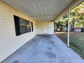 5501 Mayfair Dr in Pensacola, FL - Building Photo - Building Photo