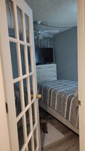 9582 118th St N, Unit Surf Room in Seminole, FL - Building Photo - Building Photo