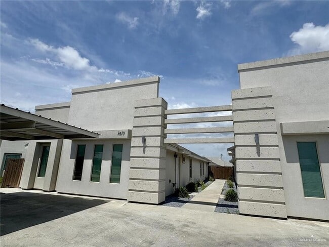 property at 3610 Bella Costa Dr