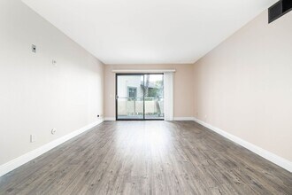 5885 El Cajon Blvd in San Diego, CA - Building Photo - Building Photo