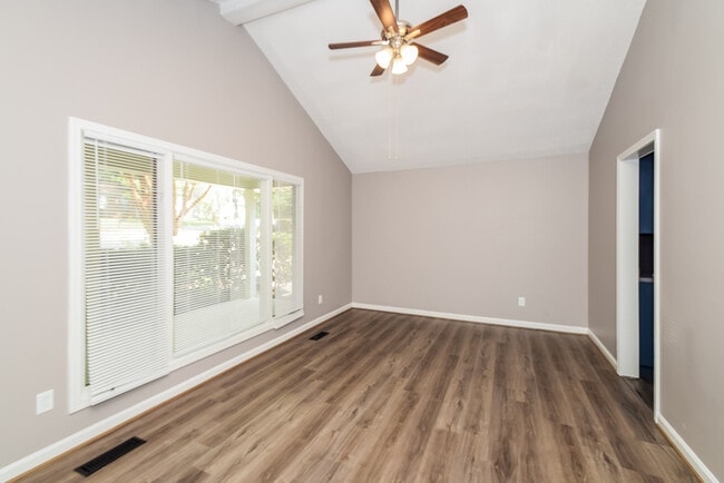 2157 Mountain View Rd in Birmingham, AL - Building Photo - Building Photo