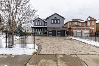 987-BSMT-987 Bristol Rd W in Mississauga, ON - Building Photo - Building Photo