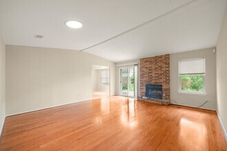 11515 Powder Mill Trail in Austin, TX - Building Photo - Building Photo