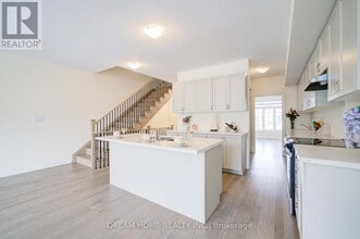 22 Thomas Hope Ln in Markham, ON - Building Photo - Building Photo
