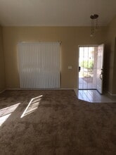 15579 Amber Pointe Dr in Victorville, CA - Building Photo - Building Photo