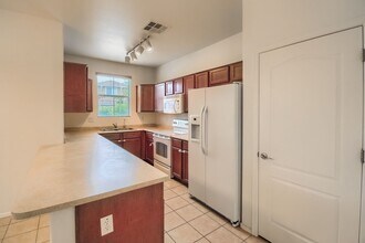 3770 E Kristal Way in Phoenix, AZ - Building Photo - Building Photo