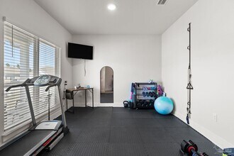 6060 Rutherford Lp in Bellview, FL - Building Photo - Building Photo