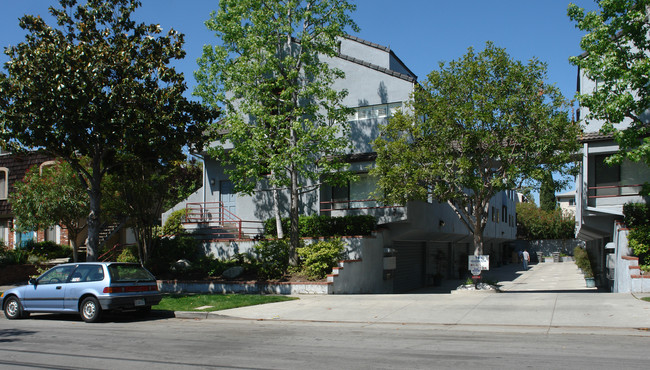 Residential Condominium in Pasadena, CA - Building Photo - Building Photo