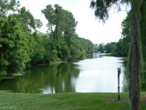 1001 Foxfire Ln-Unit -106 in Naples, FL - Building Photo