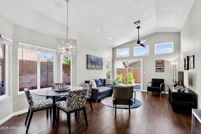 8828 E Riviera Dr in Scottsdale, AZ - Building Photo - Building Photo