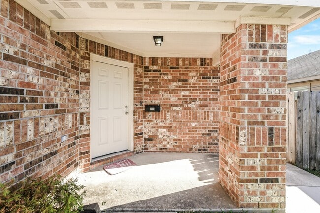 property at 2023 Louetta Mist Dr