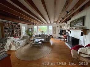 15 Maple Ave in Madison, CT - Building Photo - Building Photo