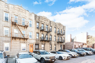 192 Lawrence Ave in Brooklyn, NY - Building Photo - Building Photo