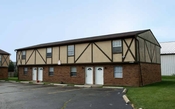 2263-2265 Webster Canyon Ct in Columbus, OH - Building Photo - Building Photo