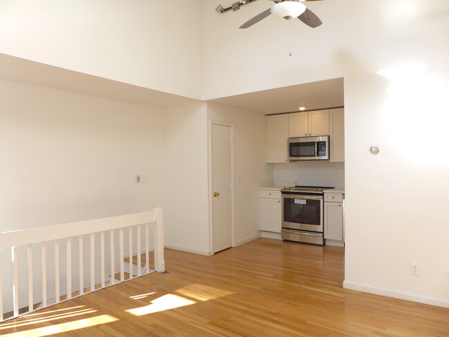 246 Washington St, Unit 1 in Boston, MA - Building Photo - Building Photo