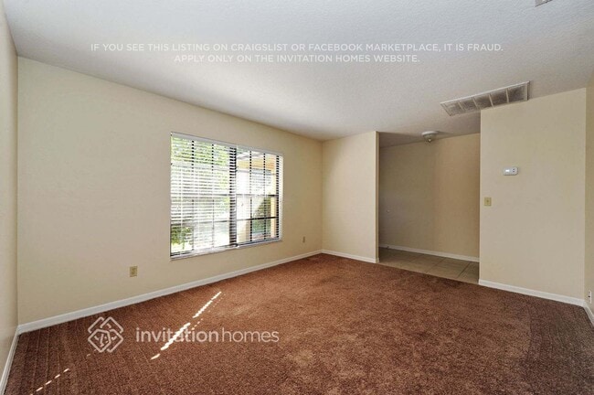 1812 Bell Shoals Rd in Brandon, FL - Building Photo - Building Photo