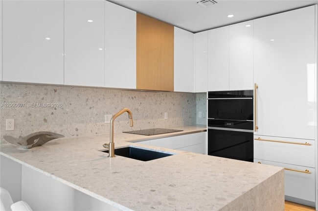 2678 Tigertail Ave in Miami, FL - Building Photo - Building Photo