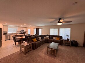 15659 Whispering Creek Way in Victorville, CA - Building Photo - Building Photo
