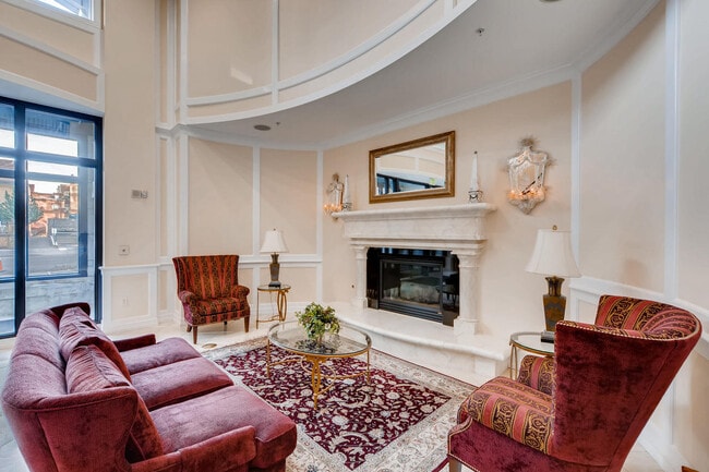 1827 Grant St, Unit 504 in Denver, CO - Foto de edificio - Building Photo