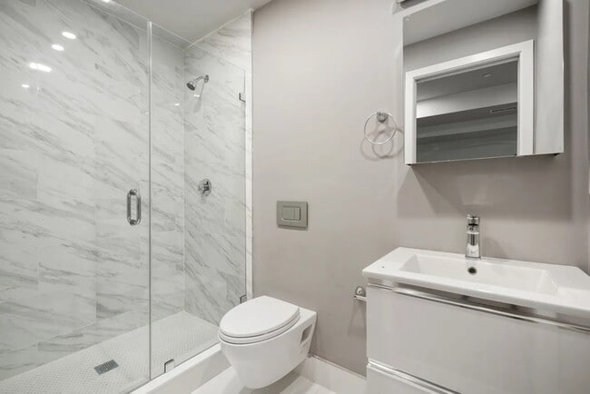 147 Grampian Way in Boston, MA - Building Photo - Building Photo