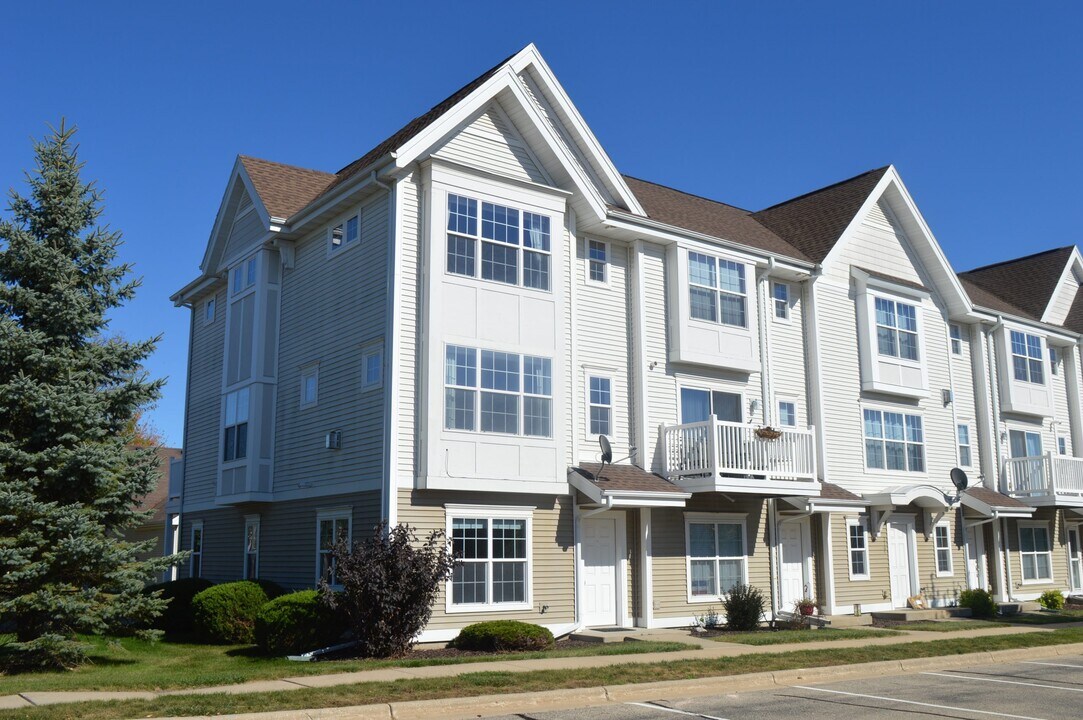 3701 Design Pass in Madison, WI - Building Photo